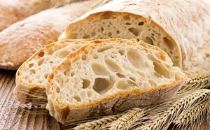 ¿Qué engorda más, la miga o la corteza del pan?